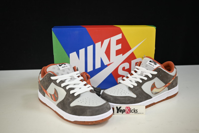 crushed skate x nike sb dunk low dh7782-001