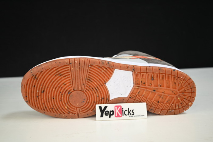 crushed skate x nike sb dunk low dh7782-001