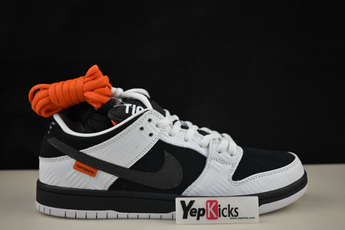nike sb dunk low tightbooth fd2629-100