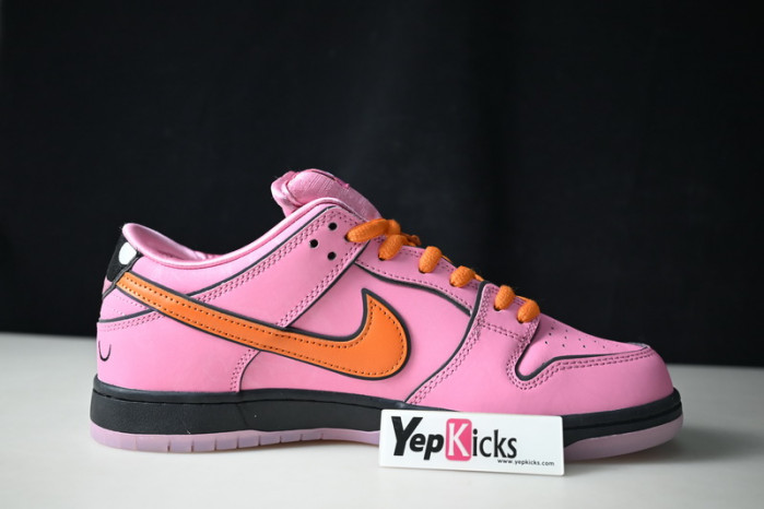 the powerpuff girls x nike sb dunk low “blossom” fd2631-600