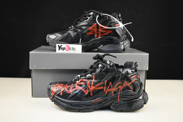 Ba*len*cia*ga runner w3rb1 0102