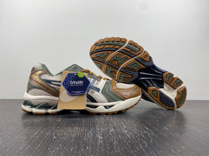 As*ic*s sneaker as05304