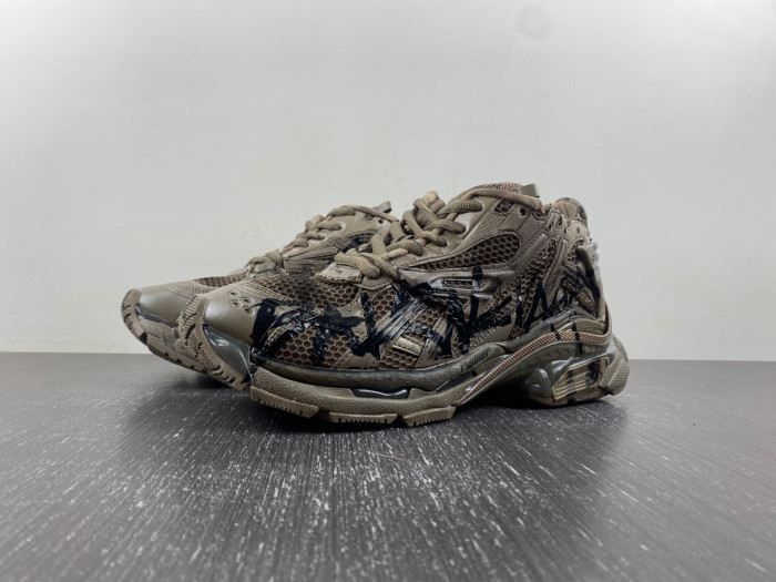 Ba*len*cia*ga runner w3rbq 2010