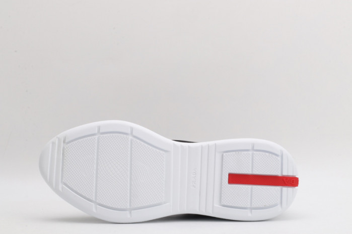 pra*a sneaker p032