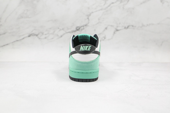 nike sb dunk low sea crystal 819674-301
