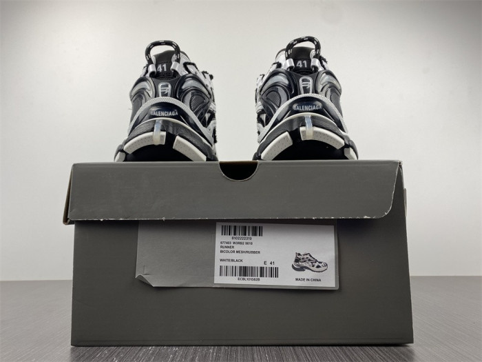 Ba*len*cia*ga runner w3rb2 9010