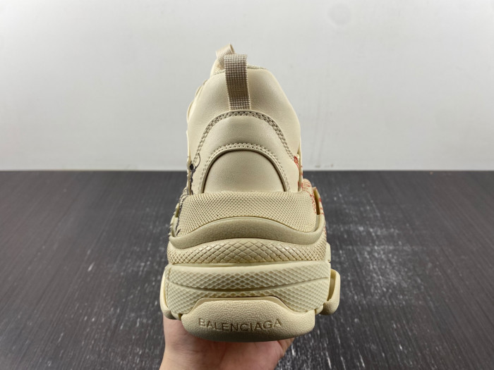 Ba*len*cia*ga triple s sneaker