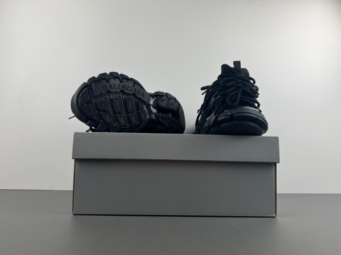 Ba*len*cia*ga track 786281 w3co1 1000