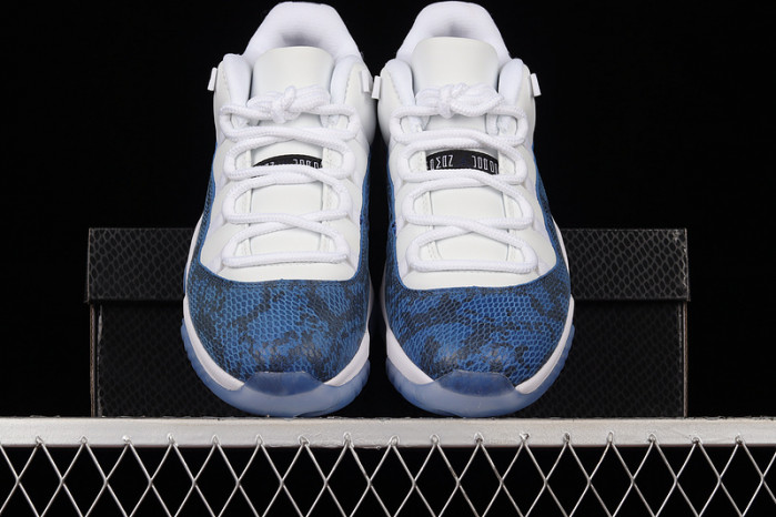 air jordan 11 low blue snakeskin cd6846-102