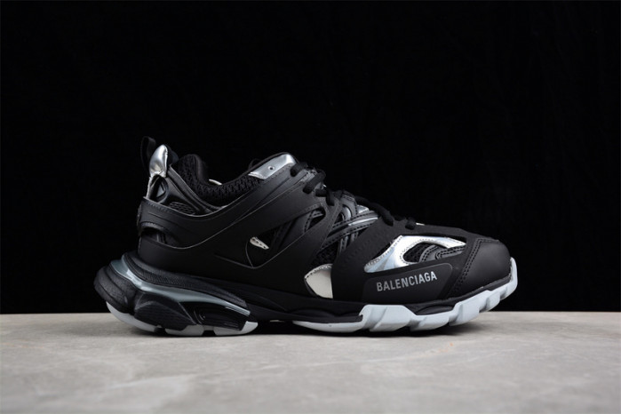 Ba*len*cia*ga track w2fsc 1081