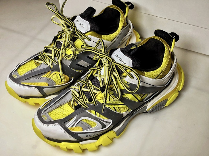 Ba*len*cia*ga track trainer gray yellow w09o5 8129