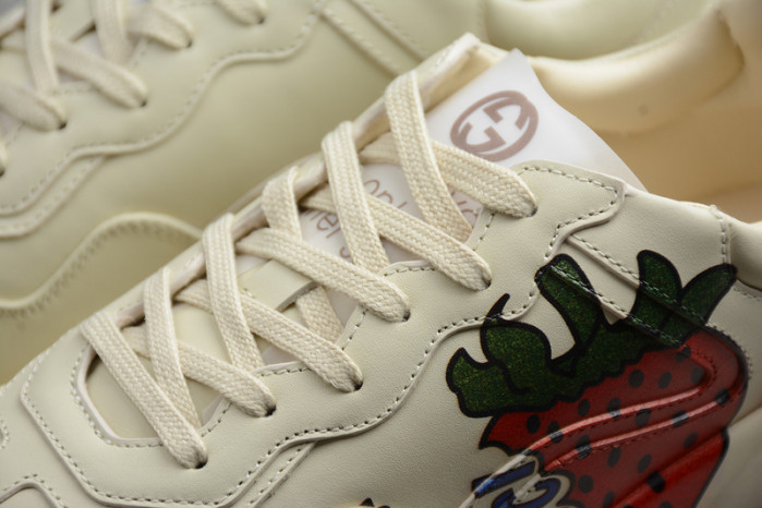 g*u*i ace embroidered low-top sneaker e2282