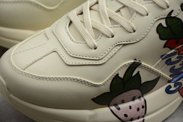 g*u*i ace embroidered low-top sneaker e2282