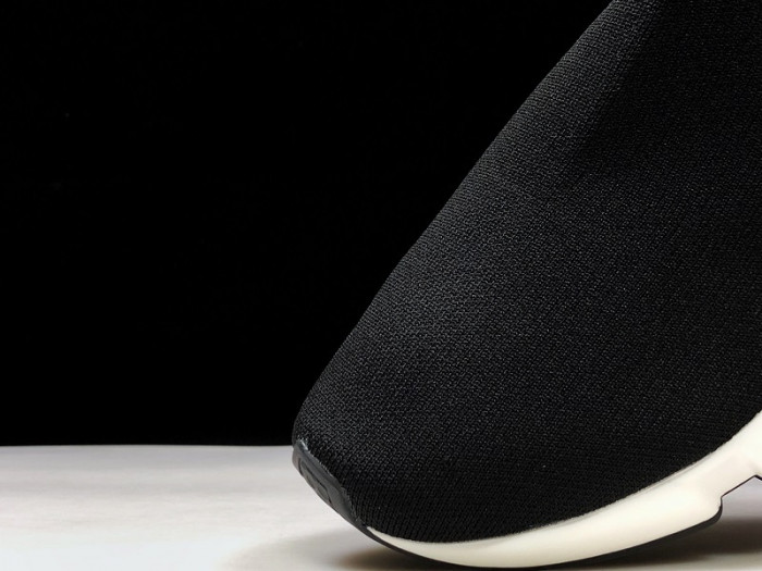 Ba*len*cia*ga speed trainer " bb oreo" 542024-01