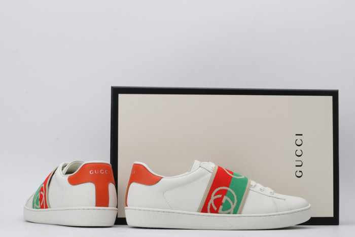 g*u*i ace embroidered low-top sneaker e2324