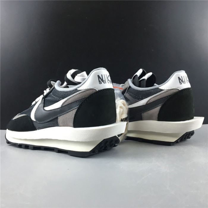 nike ld waffle sacai black bv0073-001