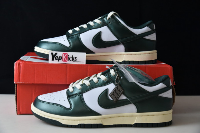nike dunk low vintage green dq8580-100