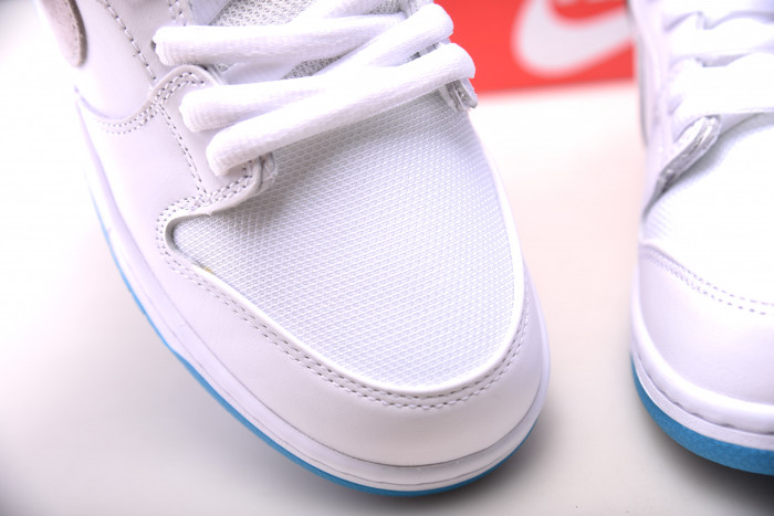 nike sb dunk low laser blue bq6817-101