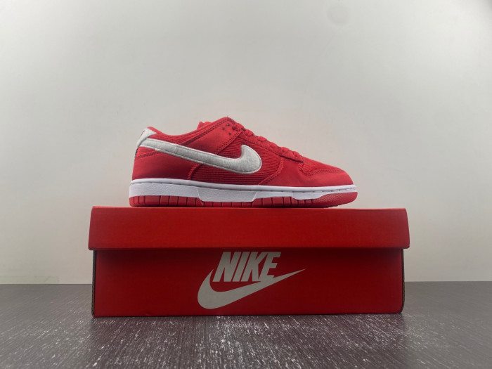 nike dunk low gs “valentine