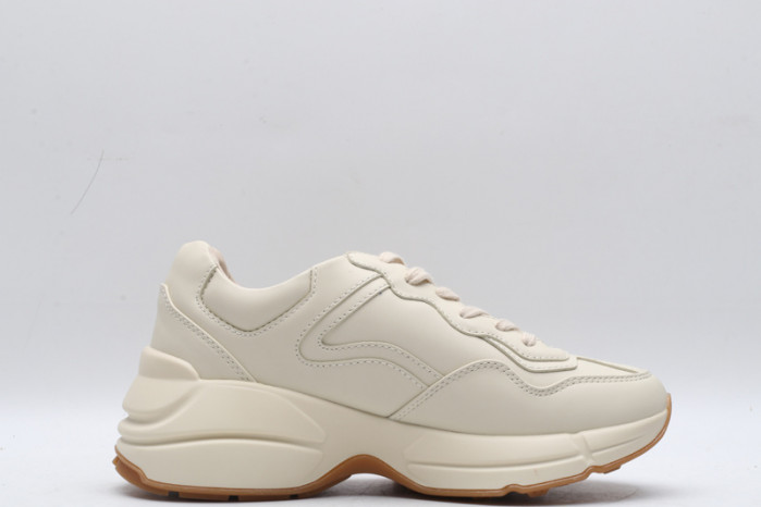 g*u*i ace embroidered low-top sneaker e2295