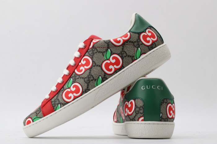 g*u*i ace embroidered low-top sneaker e2319