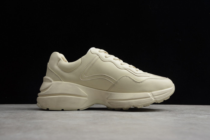 g*u*i ace embroidered low-top sneaker e2279