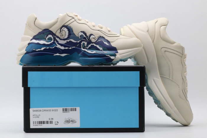 g*u*i ace embroidered low-top sneaker e2291