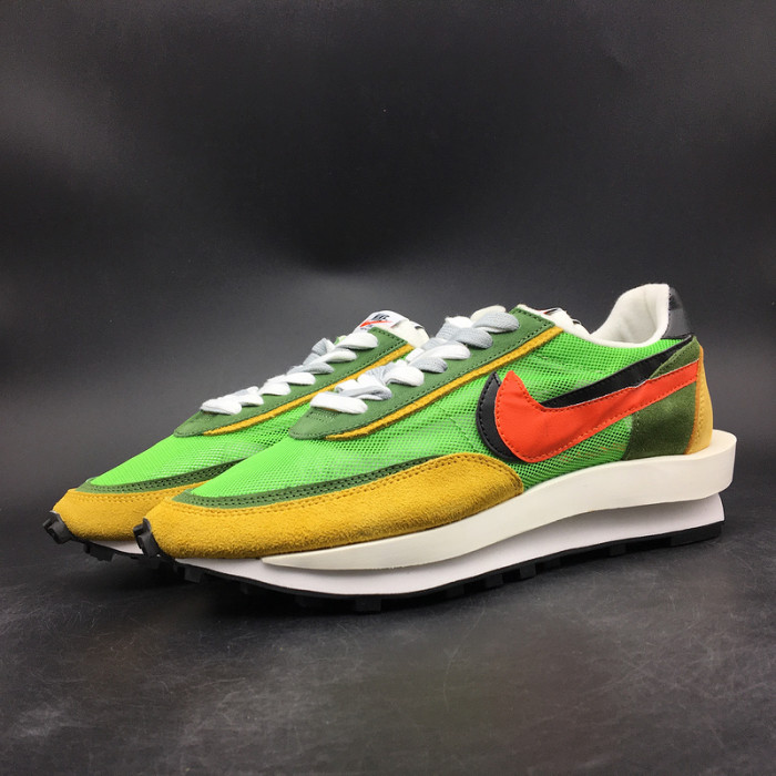 nike ld waffle sacai green gusto bv0073-300