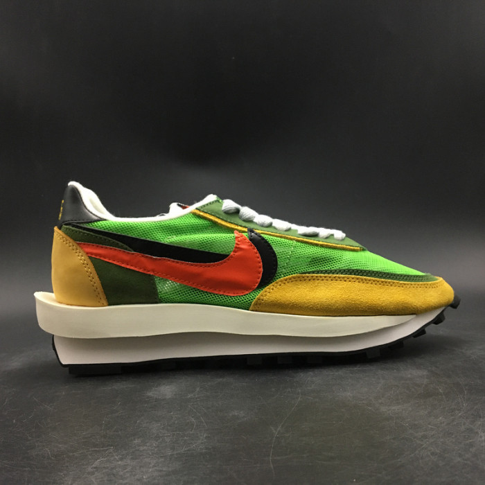 nike ld waffle sacai green gusto bv0073-300