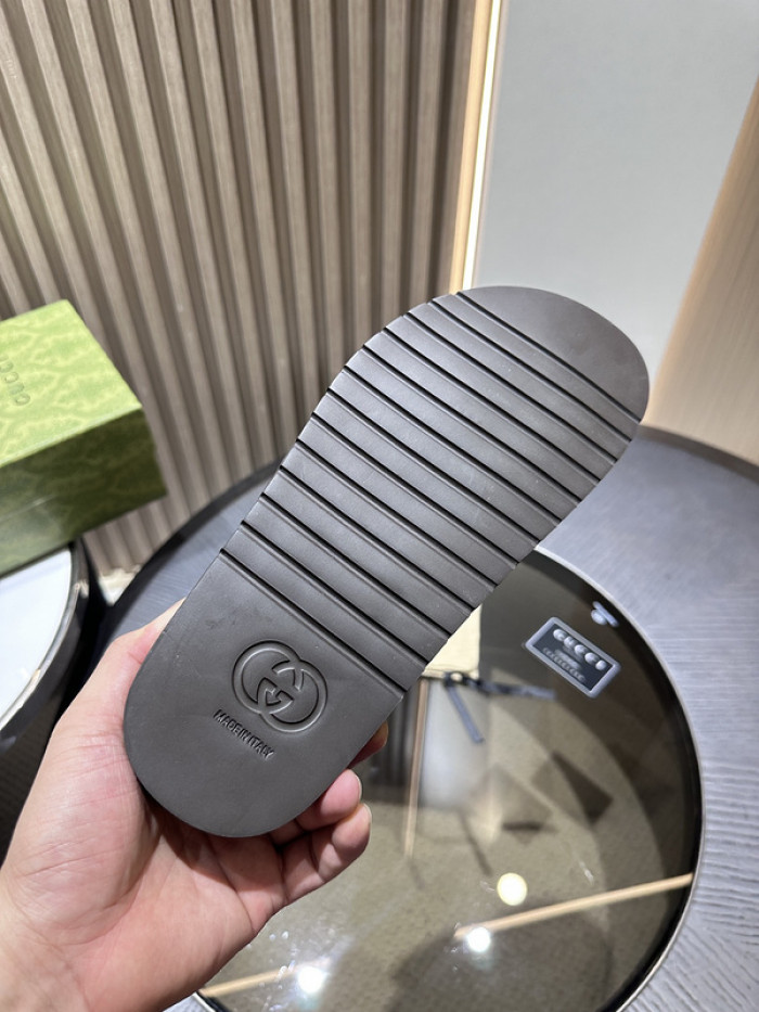 g*u*i sandals d06660