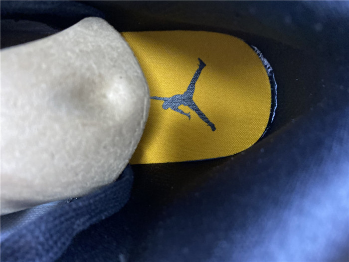 wmns air jordan 1 mid se 