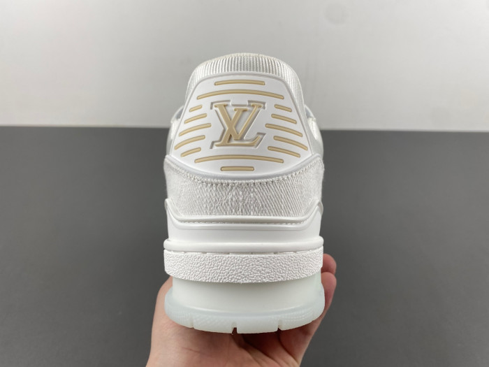 l0vt sneakers