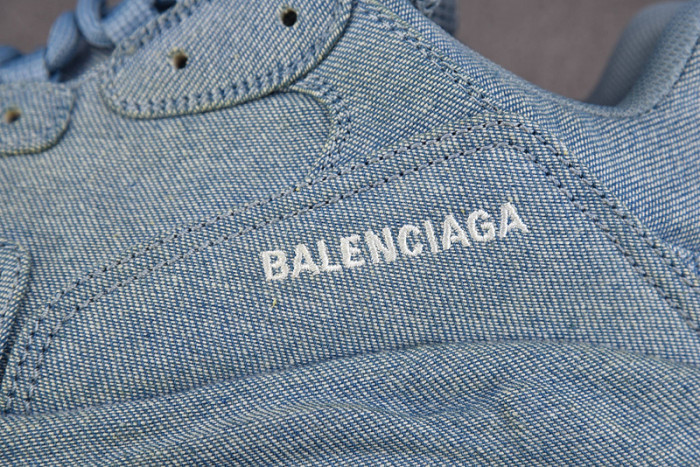 Ba*len*cia*ga triple s sneaker