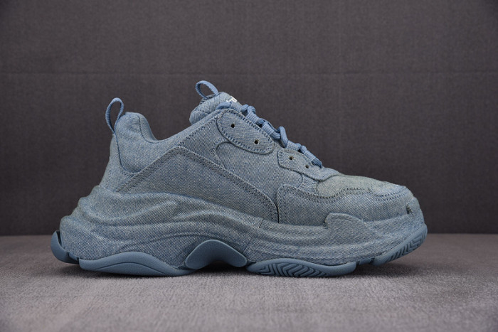 Ba*len*cia*ga triple s sneaker