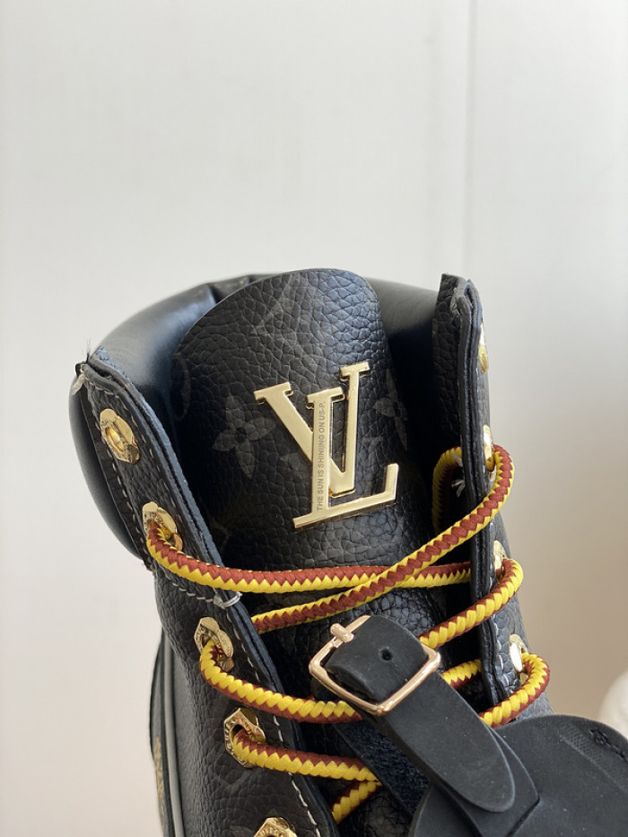 l0vt boots sneakers