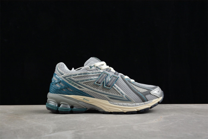 new balance m1906reo