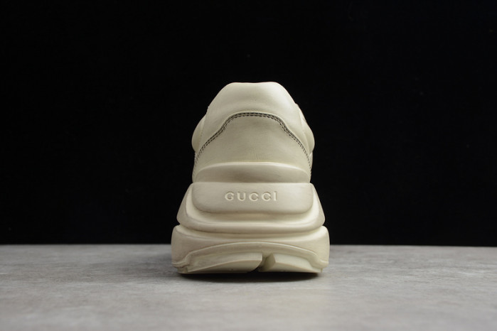 g*u*i ace embroidered low-top sneaker all white e2277