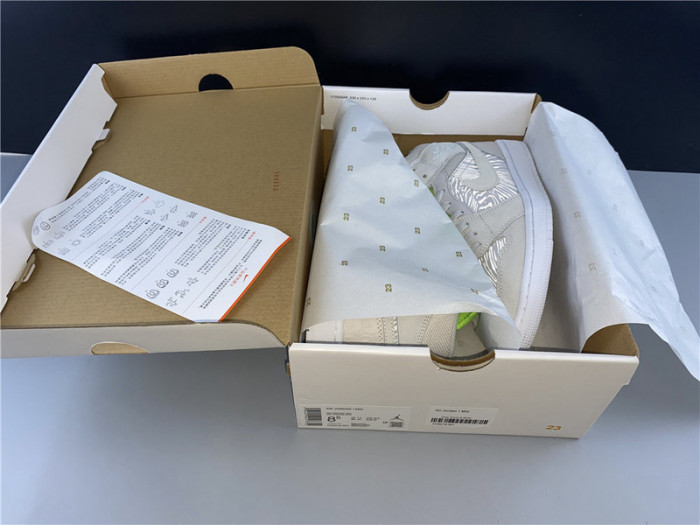 wmns air jordan 1 mid 