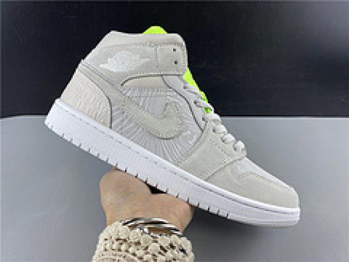 wmns air jordan 1 mid 