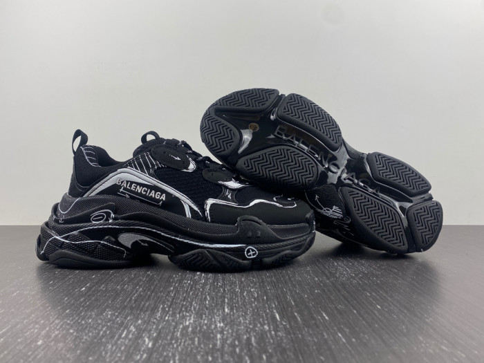 Ba*len*cia*ga triple s sneaker w2fw6 0102
