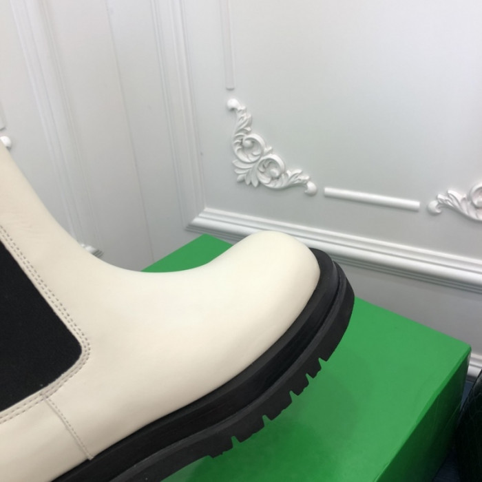 Bo*te*ga ve*ne*ta bv016