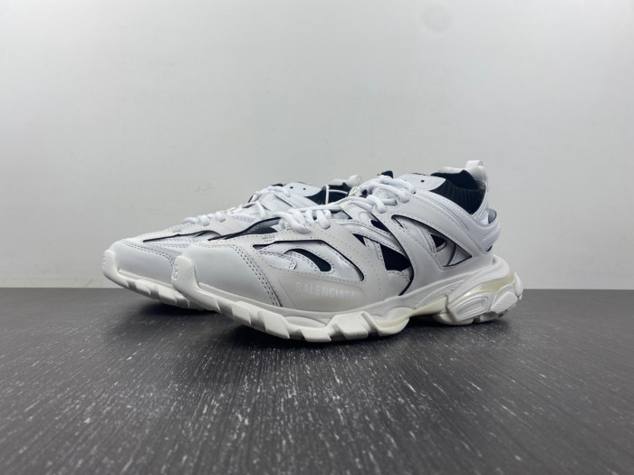 Ba*len*cia*ga track w3skc 9010