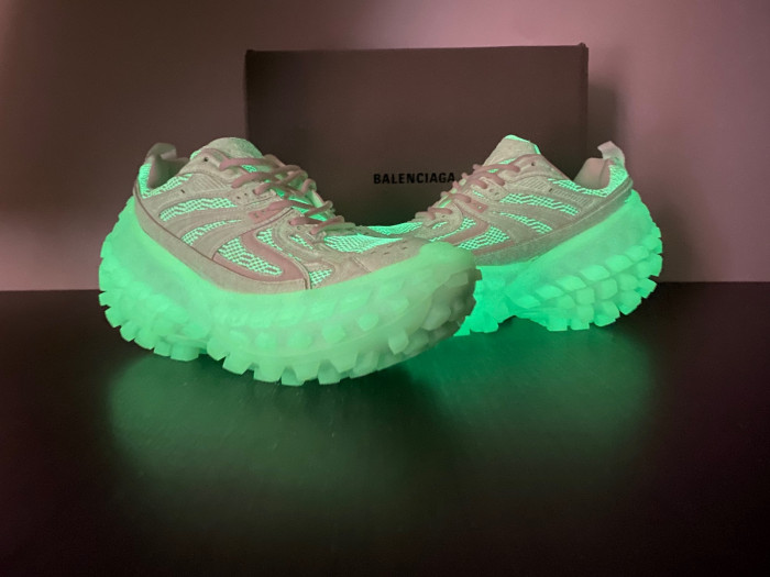 Ba*len*cia*ga defender trainers w2rc9 1200