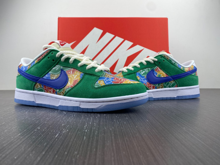 nike dunk low foam finger dz5184-300