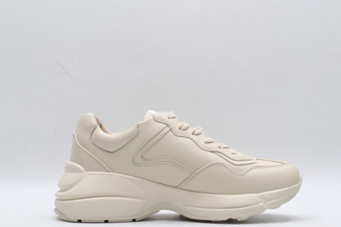 g*u*i ace embroidered low-top sneaker e2292