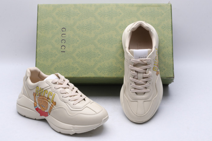 g*u*i ace embroidered low-top sneaker e2292