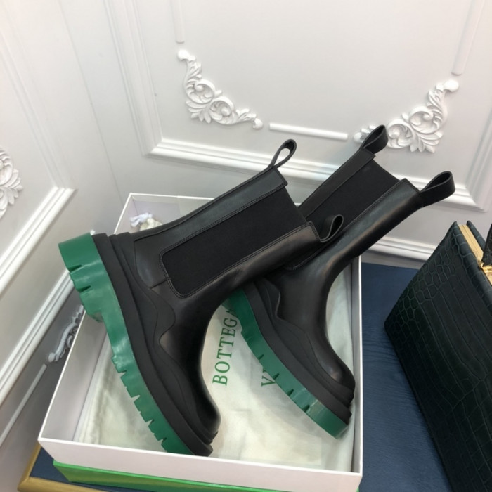 Bo*te*ga ve*ne*ta bv014