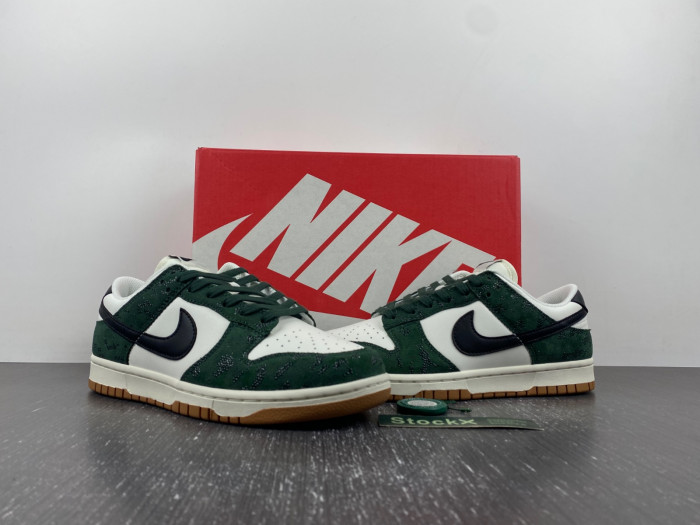 nike dunk low green snake fq8893-397