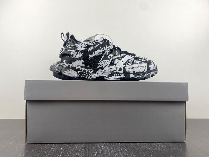 Ba*len*cia*ga track w3rra 1090