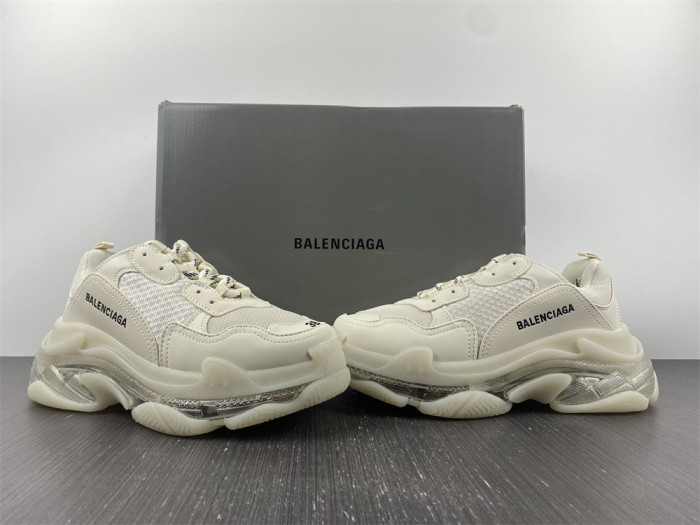 Ba*len*cia*ga triple s sneaker w1o84 6315